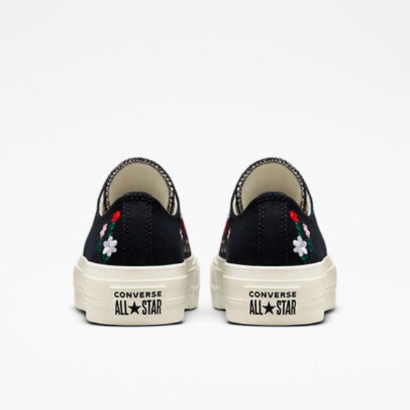 Converse Chuck Taylor All Star Lift Platform Floral Embroidery Low Top - Picture 5 of 7